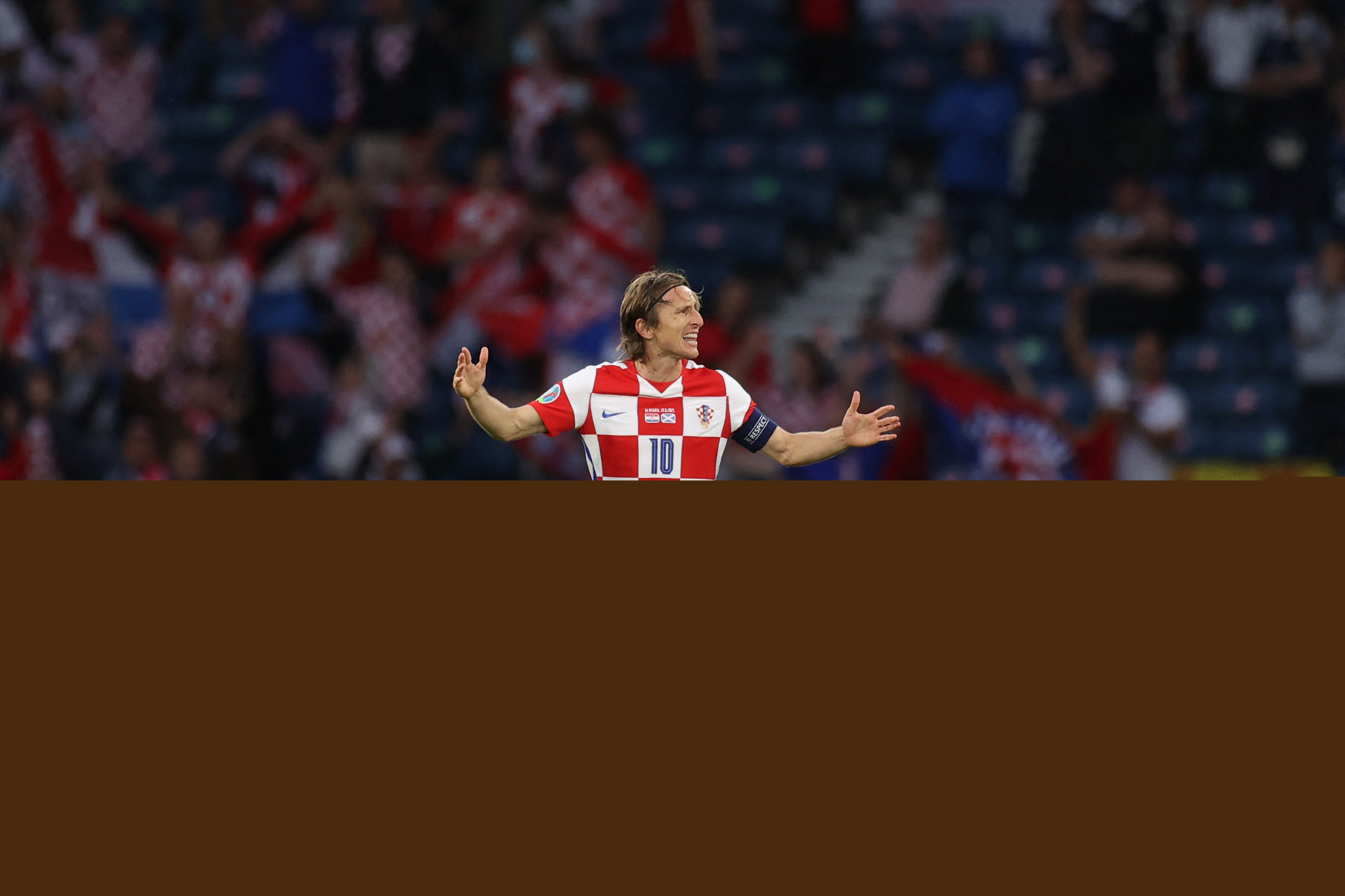 外线手感糟糕！鲍尔&米勒三分合计17投3中