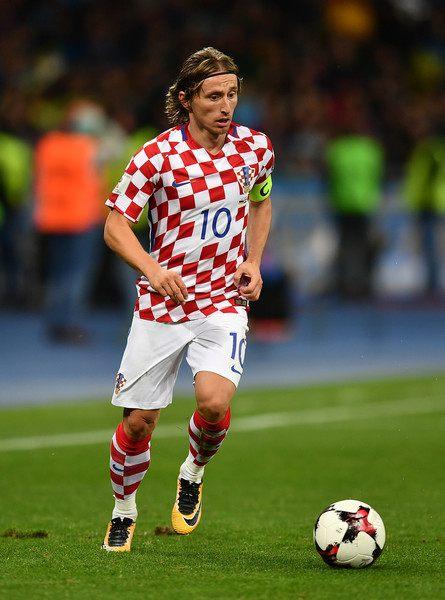 弗兰克喊话球迷：没有你们，我们什么都不是，但这足够吗